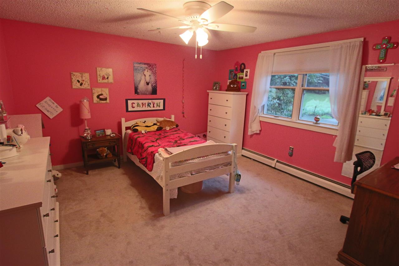 37 Nightingale Road Nashua, NH 03062 - Photo 15 of 21
