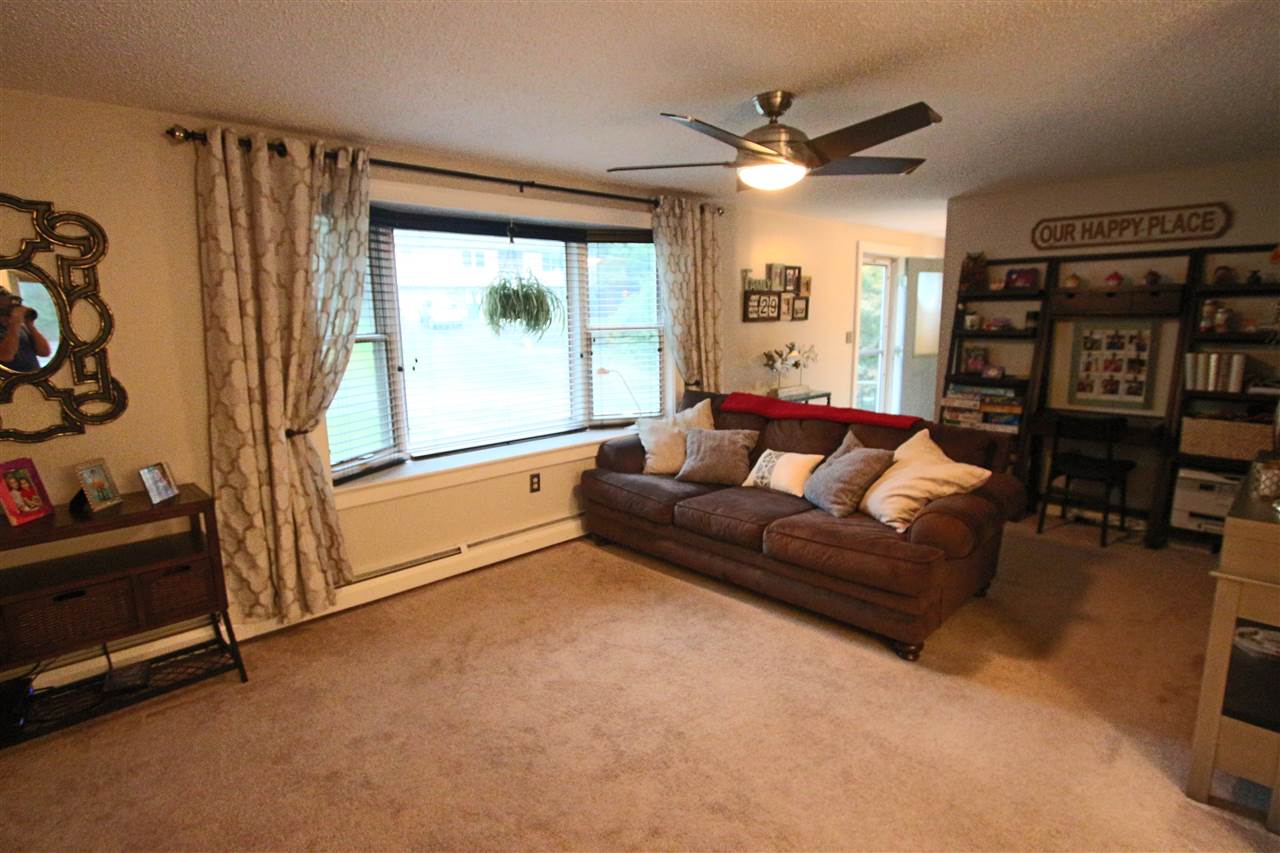 37 Nightingale Road Nashua, NH 03062 - Photo 9 of 21