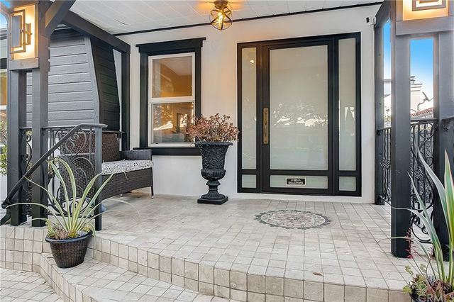 $2,994,400 | 1051 Princeton Street, Santa Monica, CA 90403