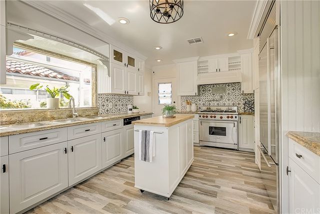 $2,994,400 | 1051 Princeton Street, Santa Monica, CA 90403