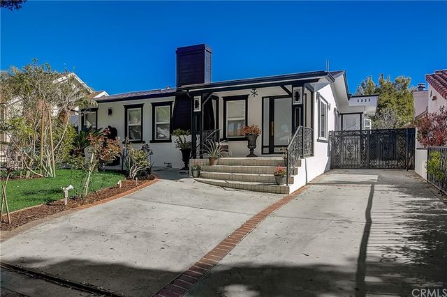 $2,994,400 | 1051 Princeton Street, Santa Monica, CA 90403