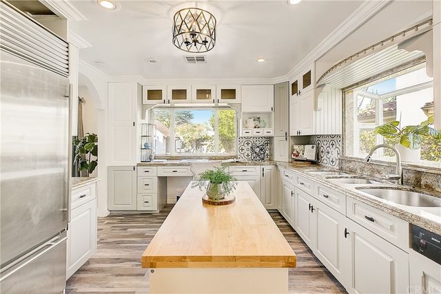 $2,994,400 | 1051 Princeton Street, Santa Monica, CA 90403