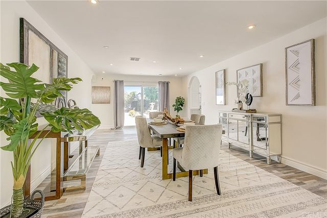 $2,994,400 | 1051 Princeton Street, Santa Monica, CA 90403