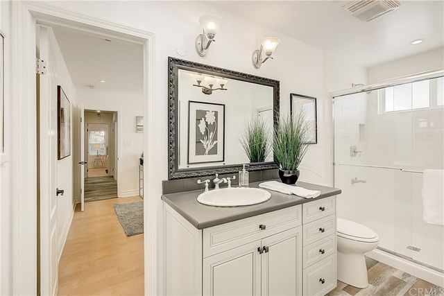 $2,994,400 | 1051 Princeton Street, Santa Monica, CA 90403