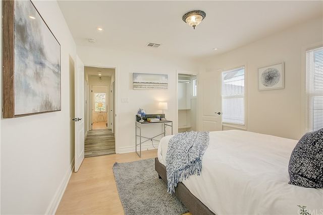 $2,994,400 | 1051 Princeton Street, Santa Monica, CA 90403