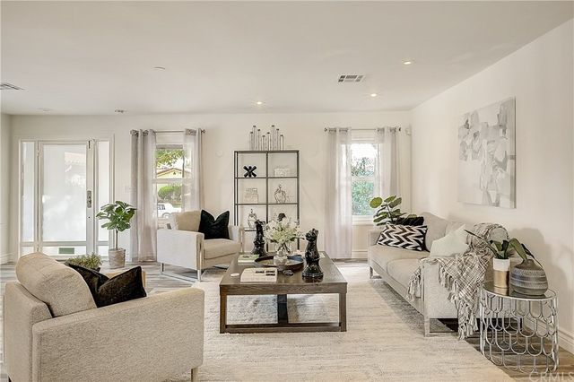 $2,994,400 | 1051 Princeton Street, Santa Monica, CA 90403