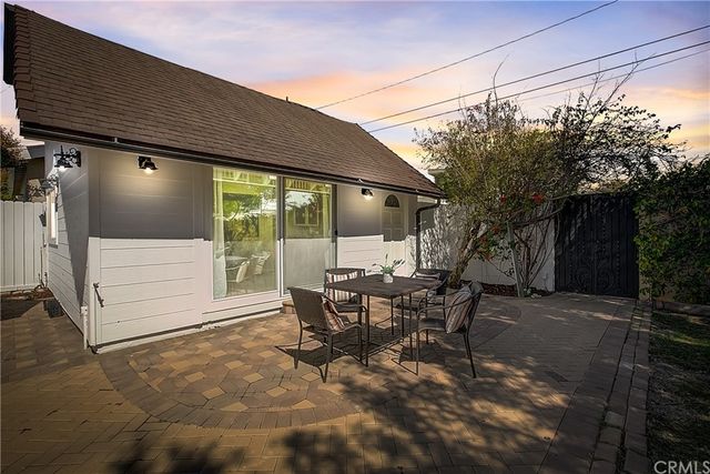 $2,994,400 | 1051 Princeton Street, Santa Monica, CA 90403