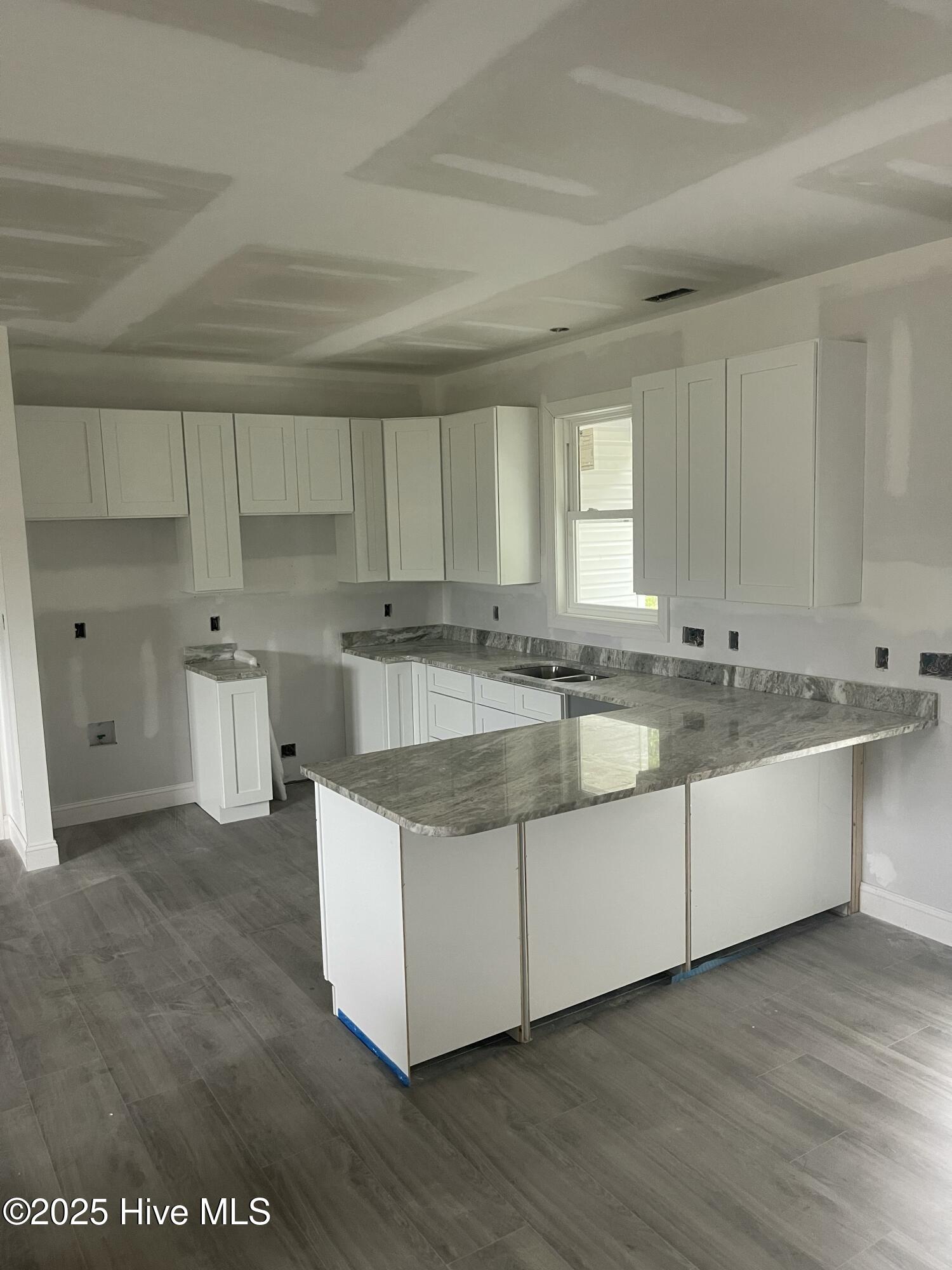 169 Howard Road Newport, NC 28570 - Photo 9 of 29 Countertops installed!!