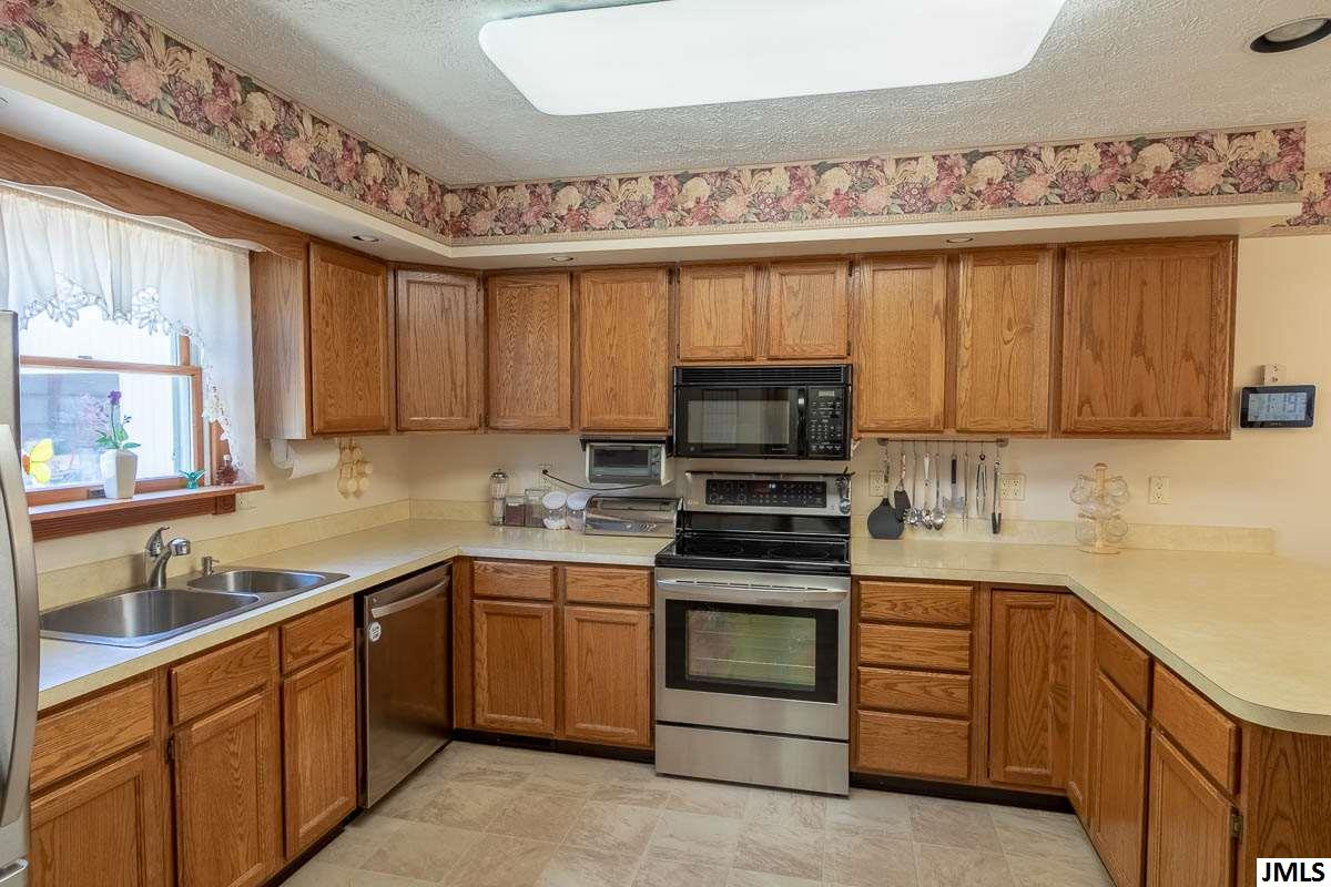 5115 Shepper Road Stockbridge, MI 49285 - Photo 8 of 34 Photo 8