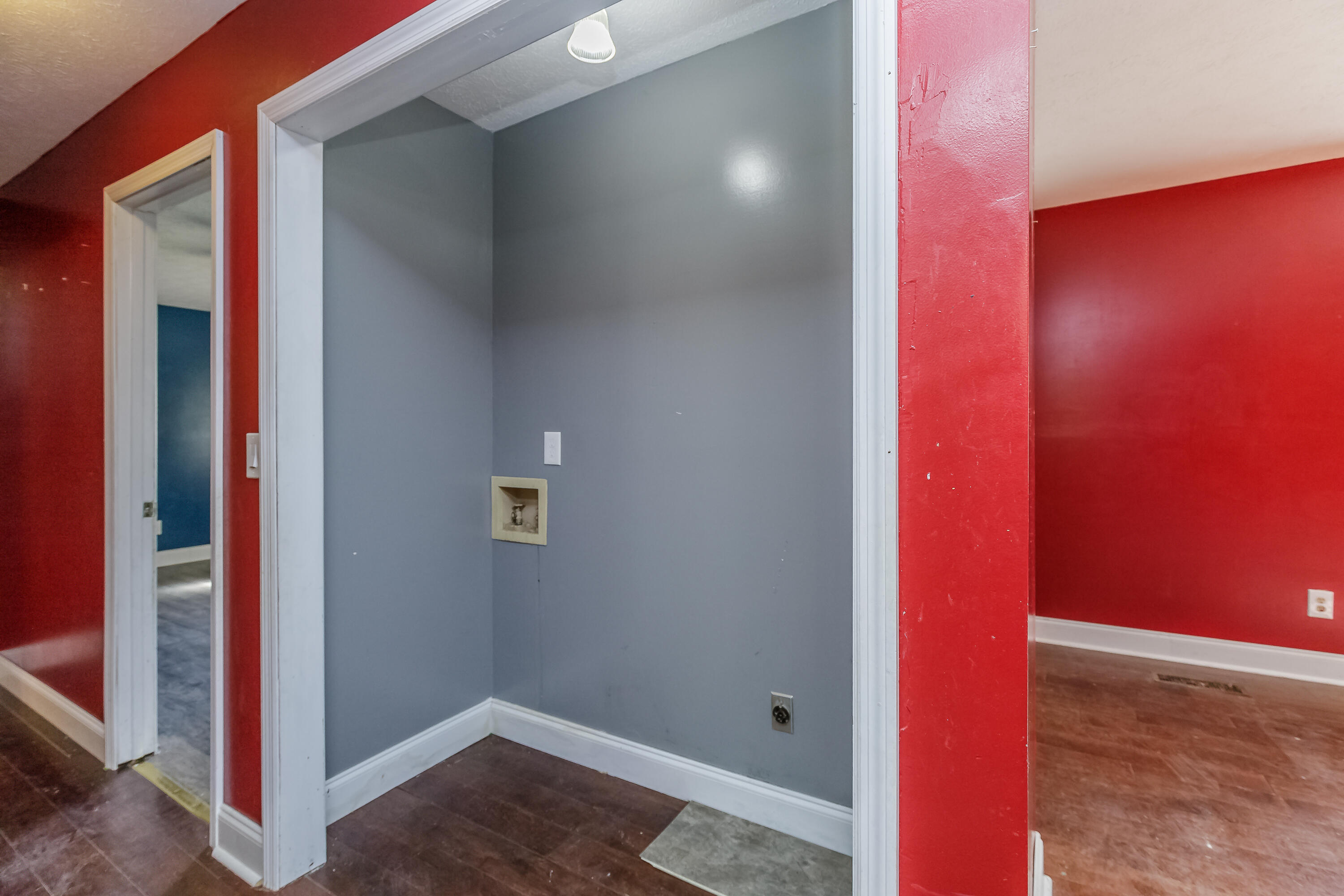 2386 Kemp Road LaFayette, GA 30728 - Photo 12 of 36 Laundry Closet