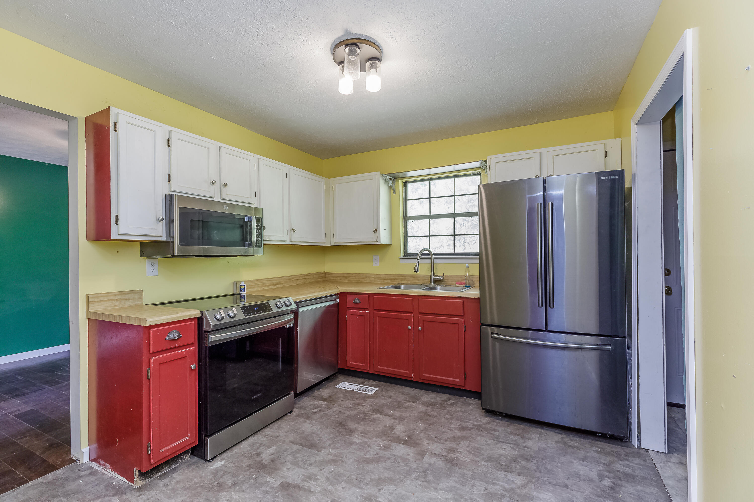 2386 Kemp Road LaFayette, GA 30728 - Photo 9 of 36 Kitchen