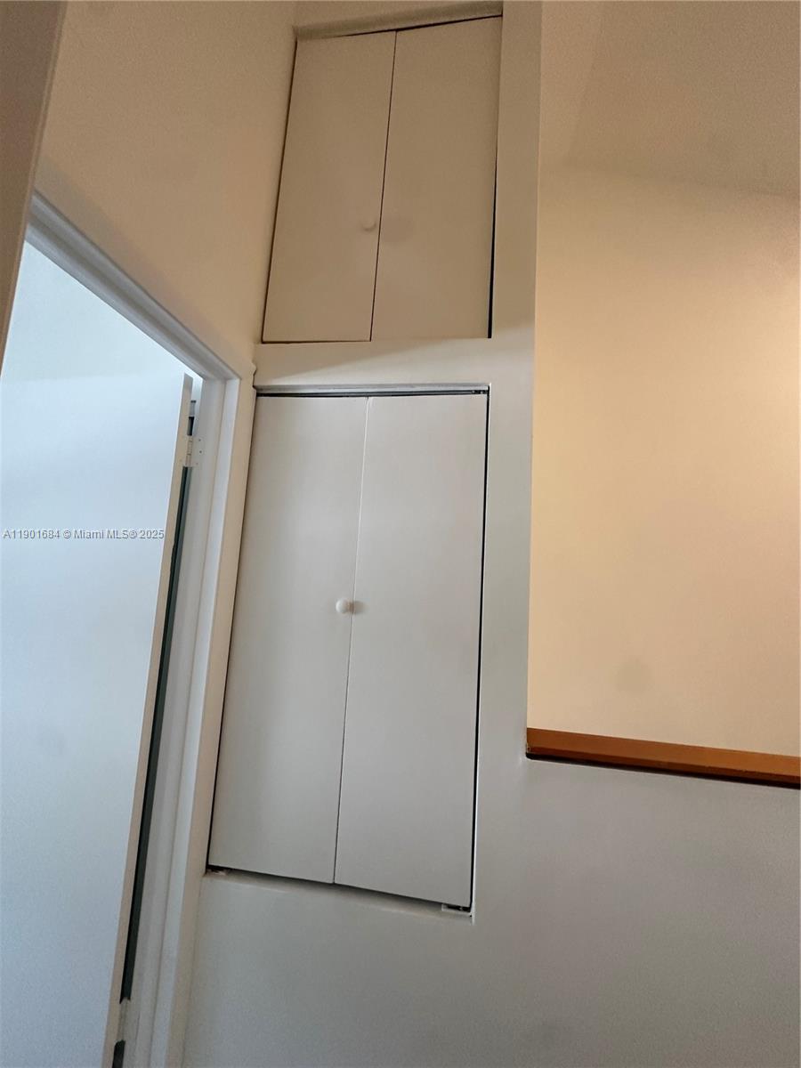 798 Crandon Boulevard, Unit 38C Key Biscayne, FL 33149 - Photo 28 of 33 a view of front door