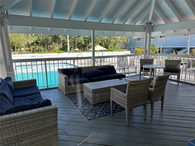 $4,300 | 798 Crandon Boulevard, Unit 38C, Key Biscayne, FL 33149