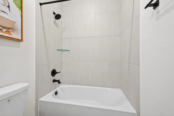 $2,850 | 15174 Post Oak Fls Drive, Cypress, TX 77433