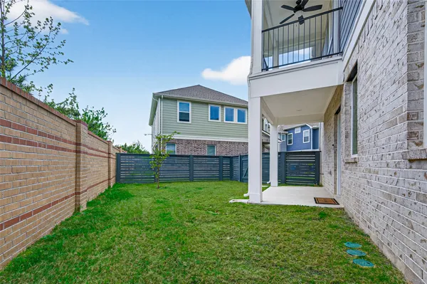 $2,850 | 15174 Post Oak Fls Drive, Cypress, TX 77433