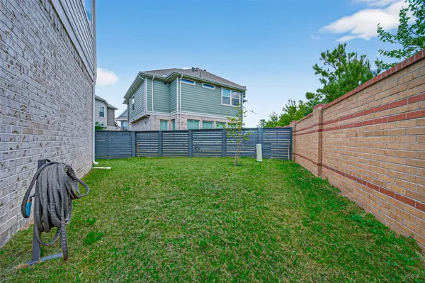 $2,850 | 15174 Post Oak Fls Drive, Cypress, TX 77433