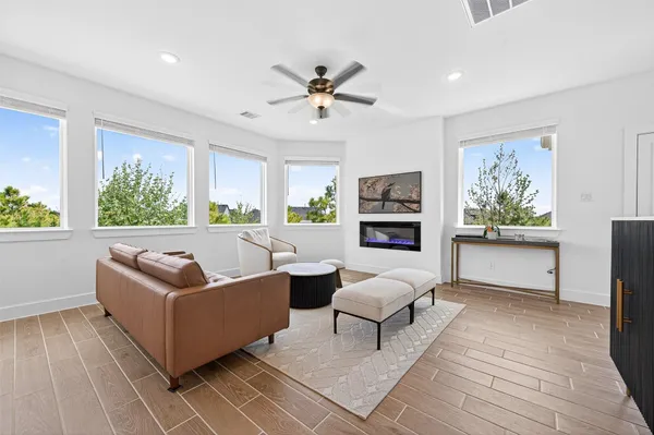 $2,850 | 15174 Post Oak Fls Drive, Cypress, TX 77433