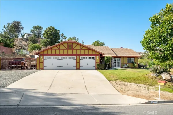 $699,999 | 7205 Ridgeline Drive, Jurupa Valley, CA 92509