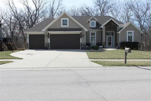 $659,900 | 1768 Homestead Drive, Liberty, MO 64068