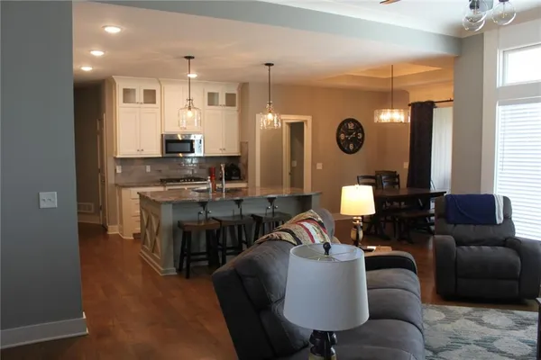 $649,900 | 1768 Homestead Drive, Liberty, MO 64068