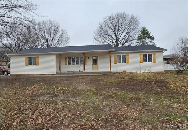 $317,900 | 31 Pebblestone Court, Troy, MO 63379