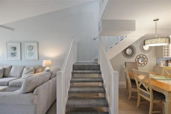 $8,900 | 1275 Siesta Bayside Drive, Unit 1275B, Sarasota, FL 34242