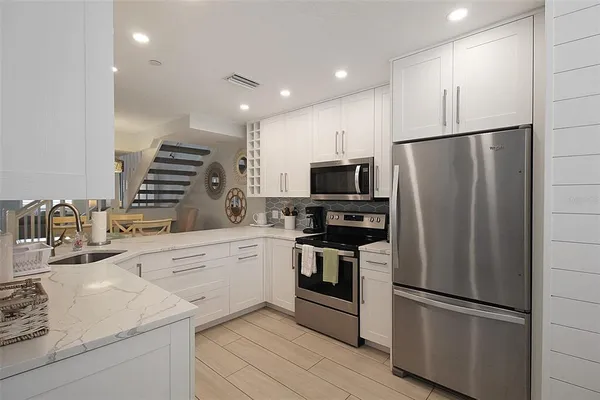 $8,900 | 1275 Siesta Bayside Drive, Unit 1275B, Sarasota, FL 34242