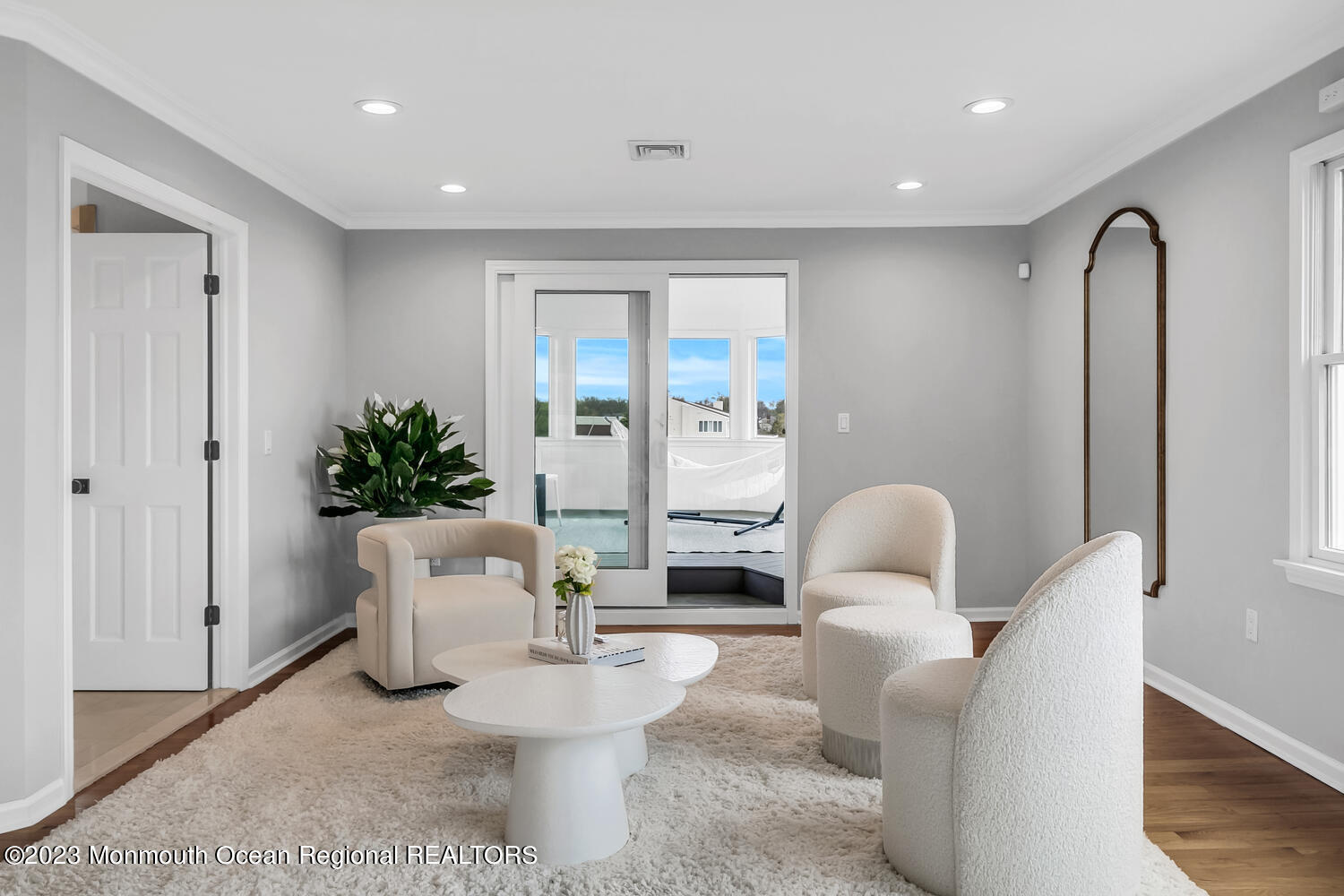 17 Heathcliff Road Rumson, NJ 07760 - Photo 16 of 45 mbr sitting
