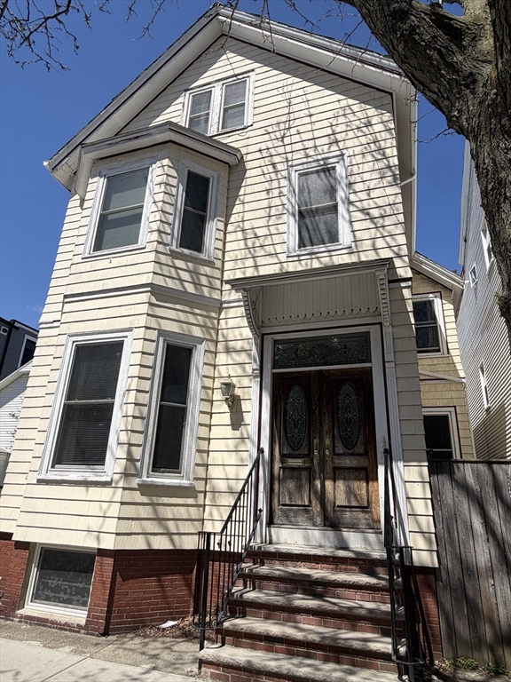 562 East 7th Street, Unit 2 Boston, MA 02127 - Photo 18 of 18 a front view of a house