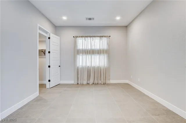 $7,500 | 10632 Rolling Vista Drive, Las Vegas, NV 89135