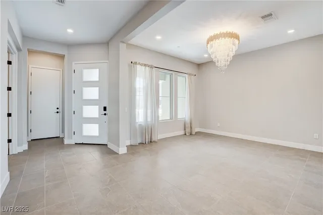 $7,500 | 10632 Rolling Vista Drive, Las Vegas, NV 89135