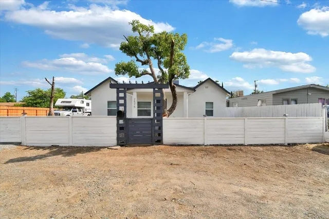 $299,000 | 2575 A Street, Oroville, CA 95966