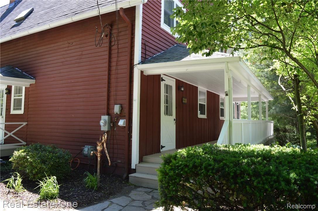 2220 North Tipsico Lake Road Highland, MI 48357 - Photo 69 of 91 DSC_0100.JPG