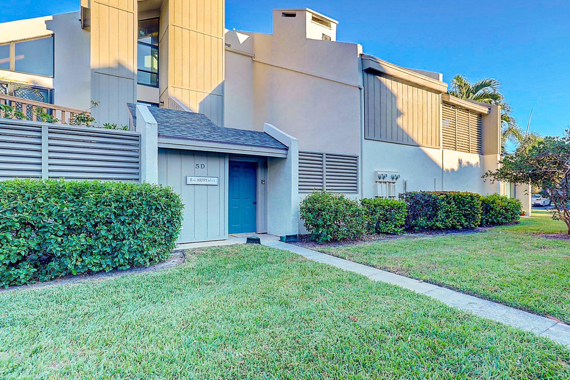 1605 South Us Highway, Unit 5D Jupiter, FL 33477 - Photo 4 of 24 Sea Loft 5d
