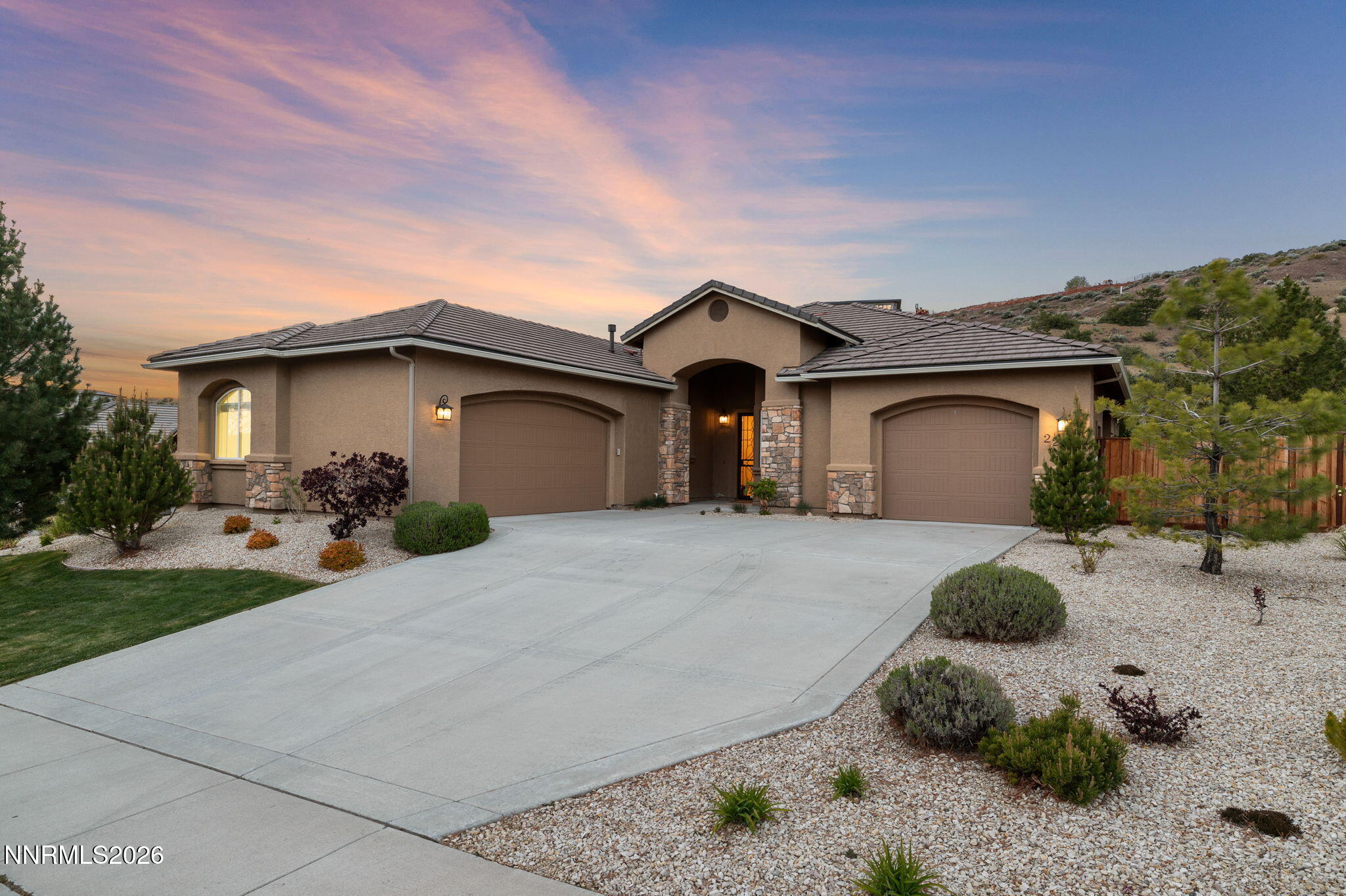 66-web-or-mls-2295 Roanoke Trail-50
