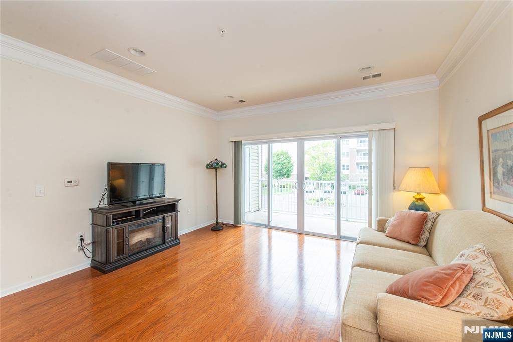 1116 Warren's Way Wanaque, NJ 07465 - Photo 11 of 29