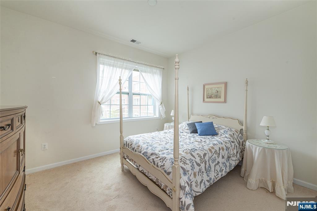 1116 Warren's Way Wanaque, NJ 07465 - Photo 3 of 29