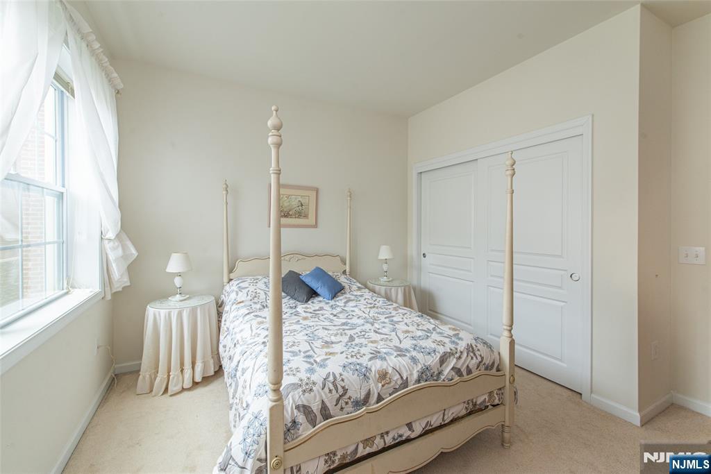 1116 Warren's Way Wanaque, NJ 07465 - Photo 4 of 29
