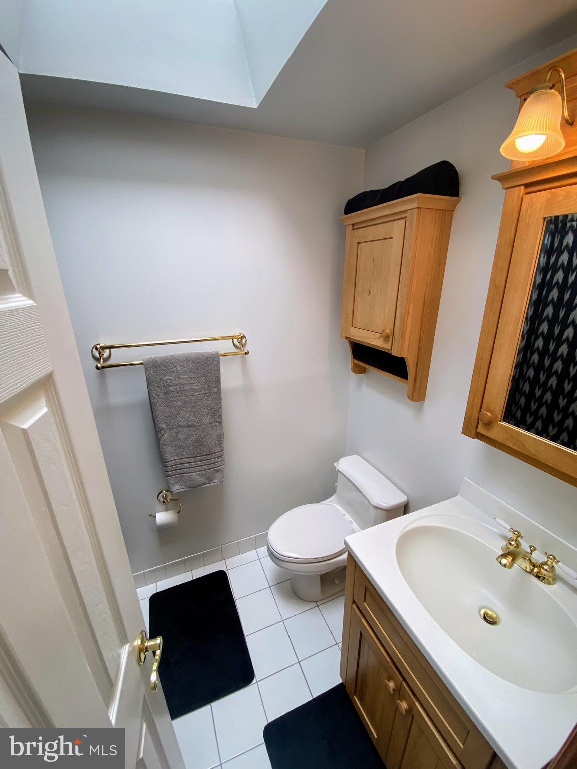 3137 Belgreen Road Philadelphia, PA 19154 - Photo 25 of 42 2nd Floor Full Bathroom