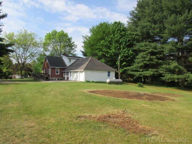 3155 Applegate Road Applegate, MI 48401 - Photo 4 of 36