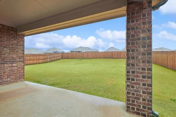 $2,375 | 121 Condor Pass, Caddo Mills, TX 75135