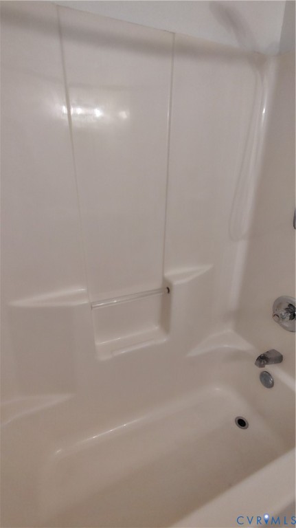 9514 Squirrel Level Road Petersburg, VA 23803 - Photo 16 of 32 Tub and Shower