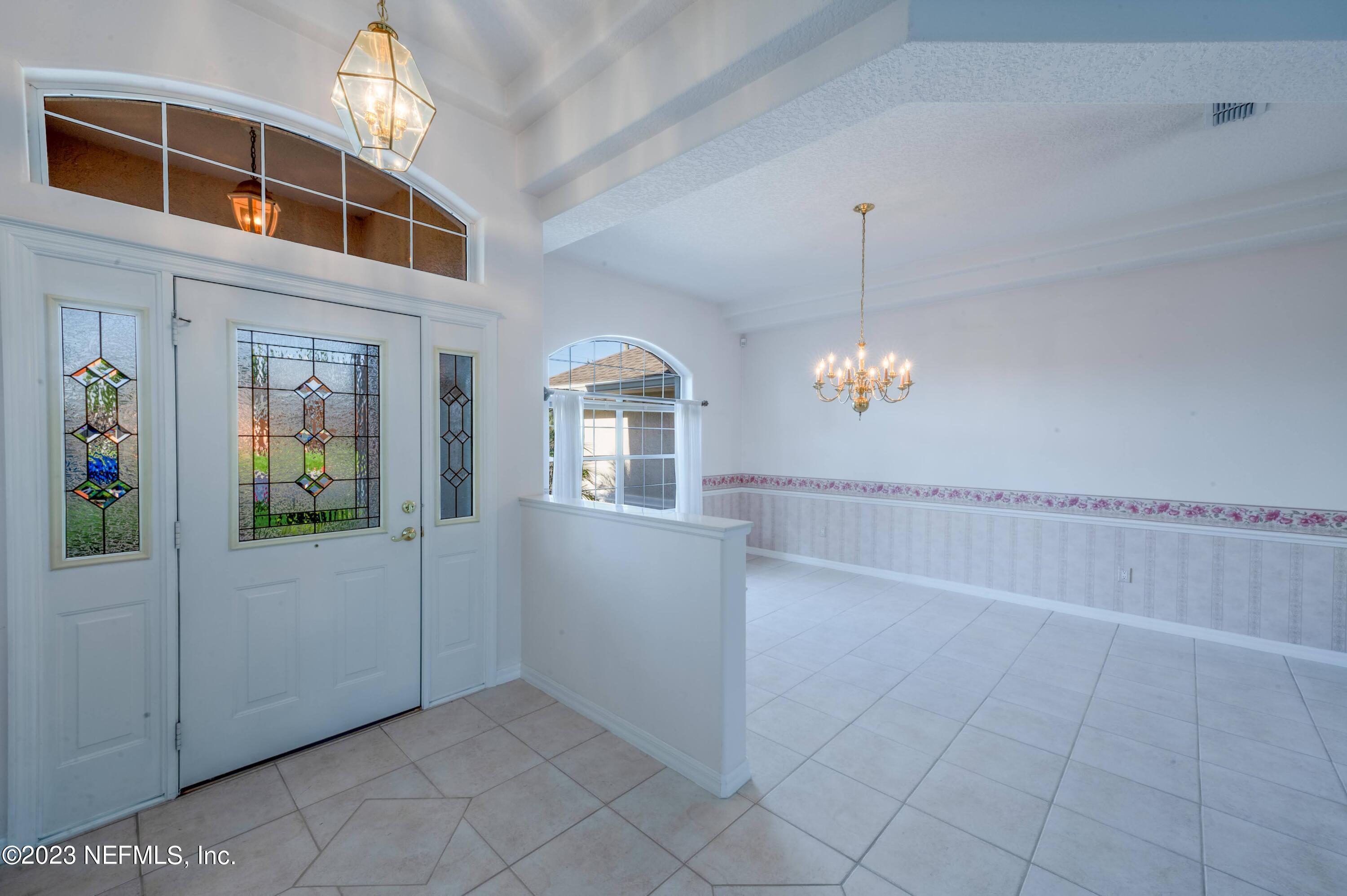 13 Clear Court Palm Coast, FL 32137 - Photo 21 of 60 2023_08_18 13 Clear Ct-199-vestibule