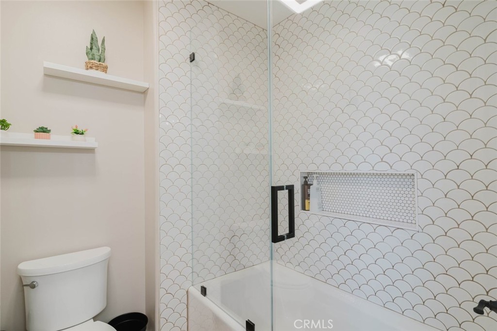 32480 The Old Road Castaic, CA 91384 - Photo 34 of 68 a bathroom with a shower