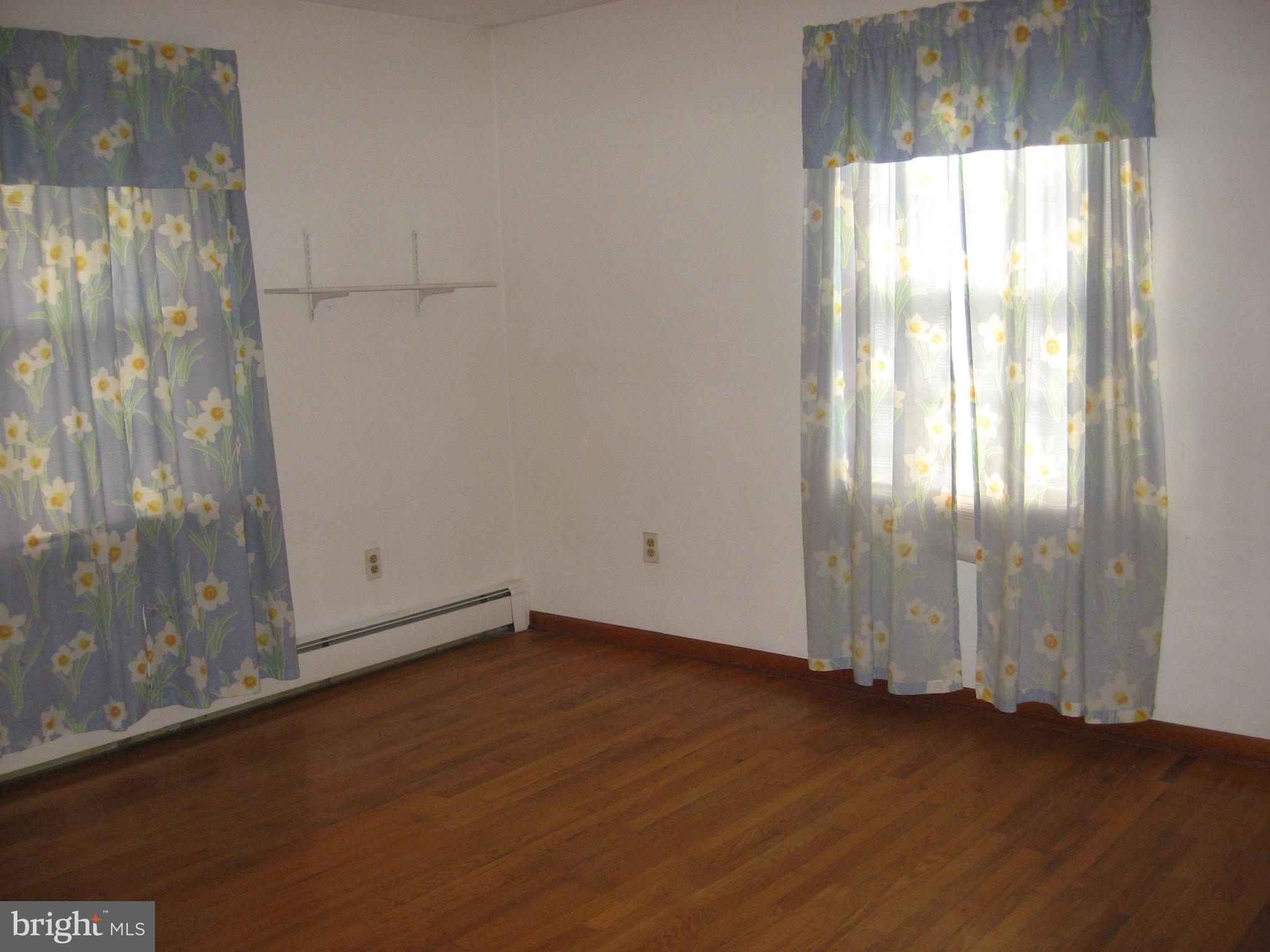 925 Burnt House Road Carlisle, PA 17015 - Photo 4 of 13 Gallery Image 4