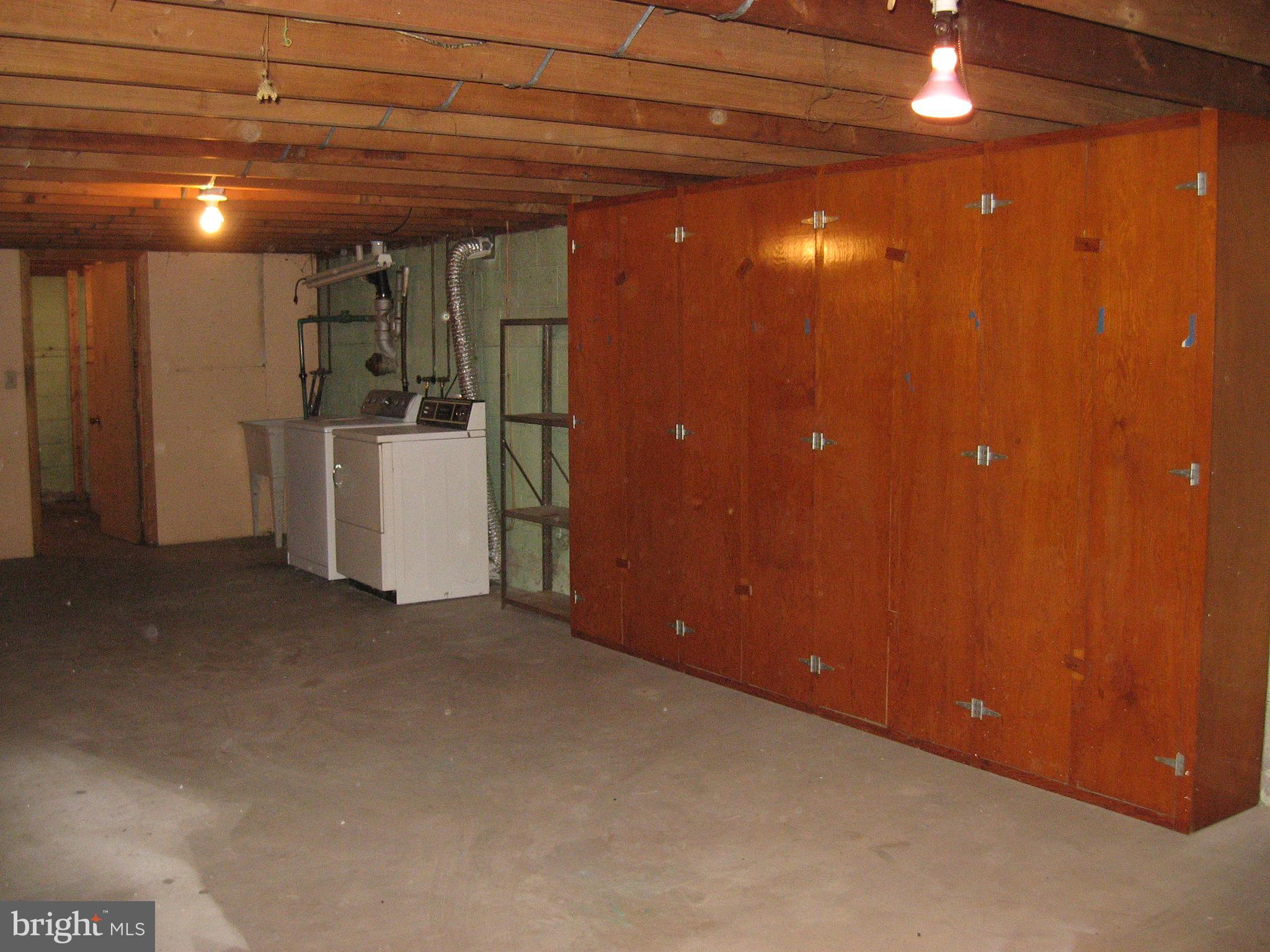925 Burnt House Road Carlisle, PA 17015 - Photo 9 of 13 Gallery Image 9
