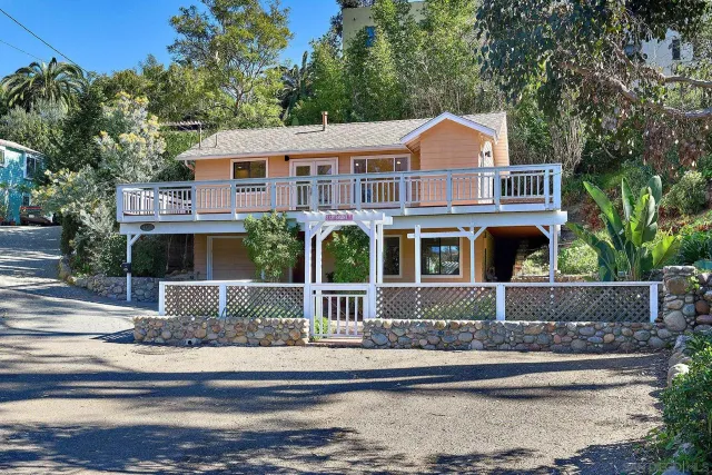 $995,000 | 3731 Brant Street, San Diego, CA 92103