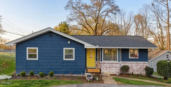 $489,000 | 1004 North Barton Street, Unit 5, Johnson City, TN 37604