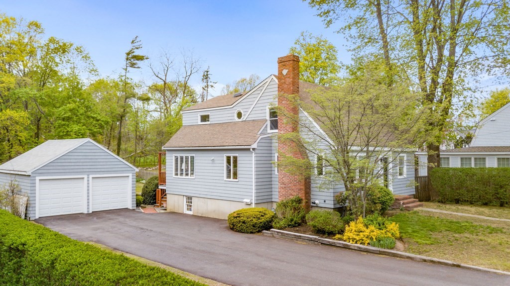 427 Main Street Hingham, MA 02043 - Photo 2 of 42 front view of a house with a street