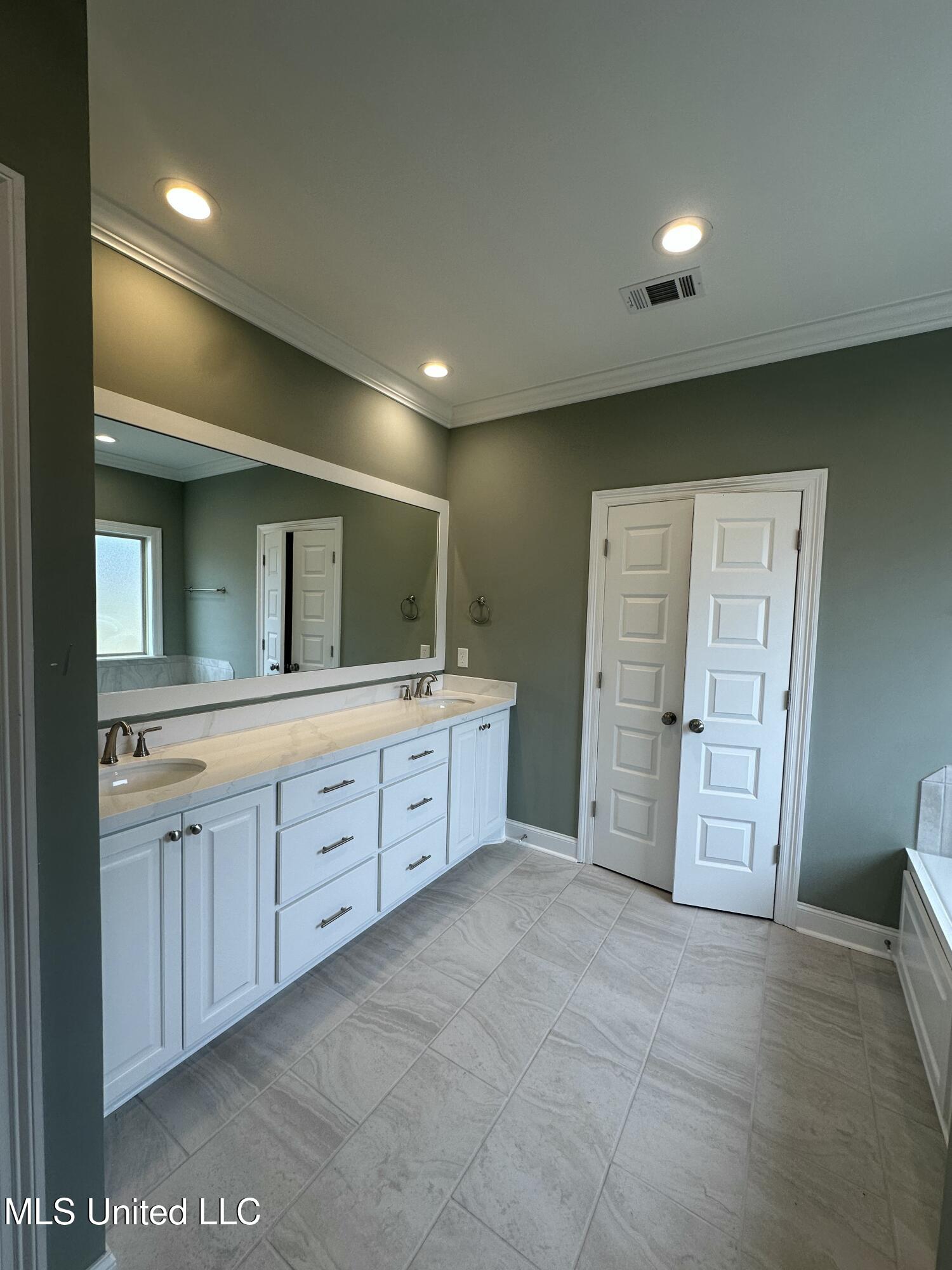 377 Wellstone Place Madison, MS 39110 - Photo 14 of 36 IMG_4718